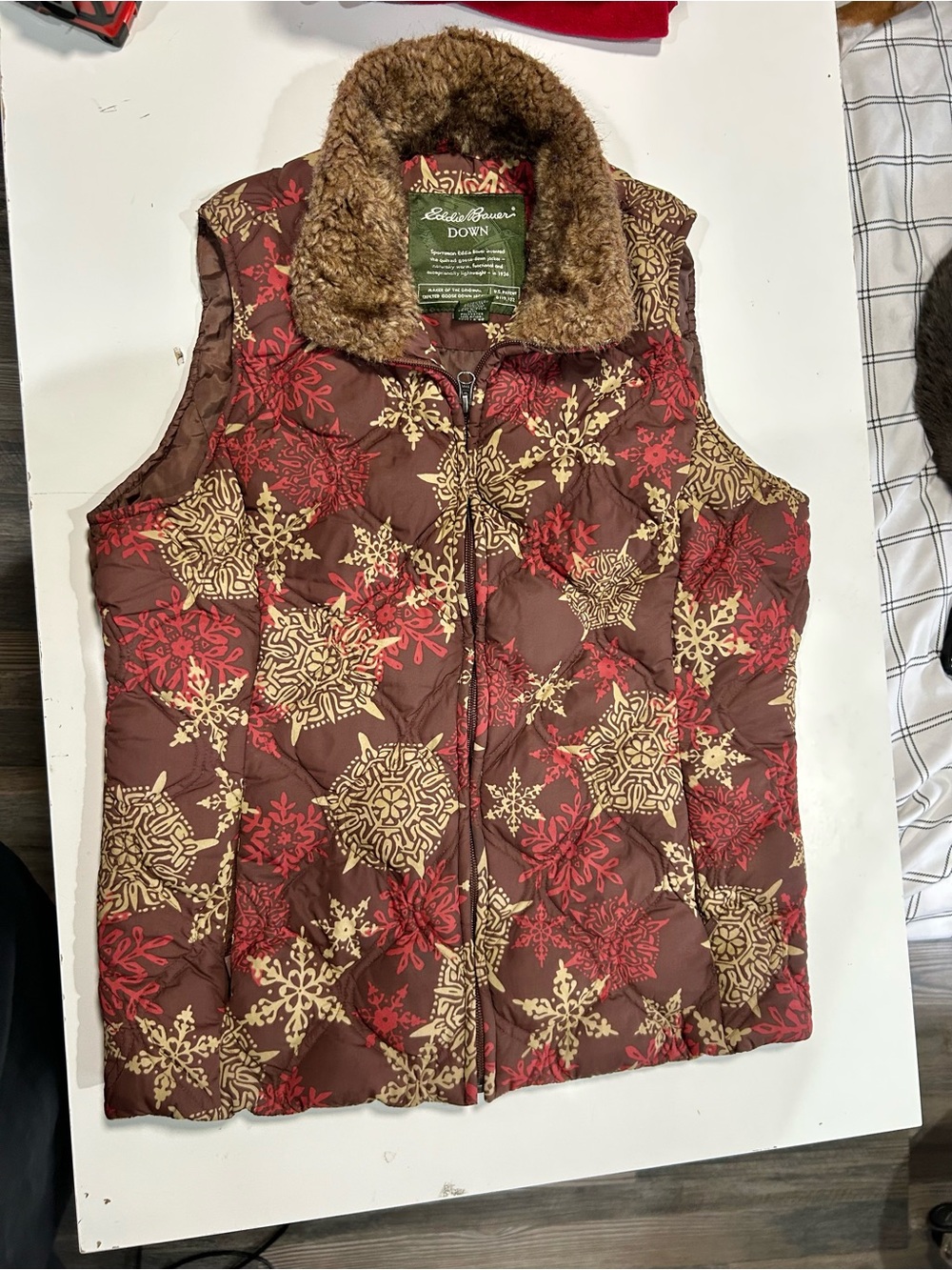 Eddie Bauer Brown Red Snowflake Quilted Down Vest with Faux-Fur Collar